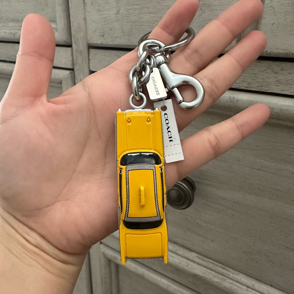 Coach Taxi Cab Keyring Bag Charm Accessory CY396